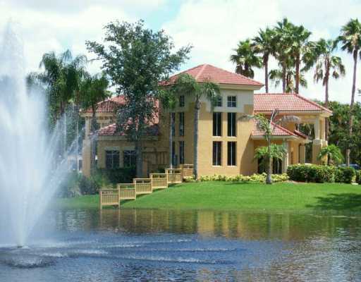 PALM LAKE CONDOS - Residential Lease
