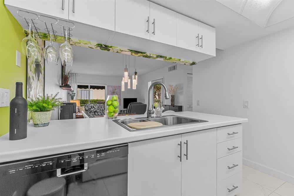 WATERSIDE VILLAGE OF PALM BEACH CONDO - Residential Lease