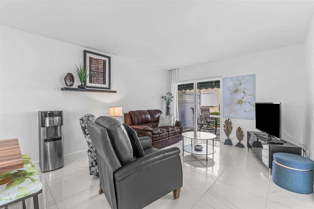 WATERSIDE VILLAGE OF PALM BEACH CONDO - Residential Lease