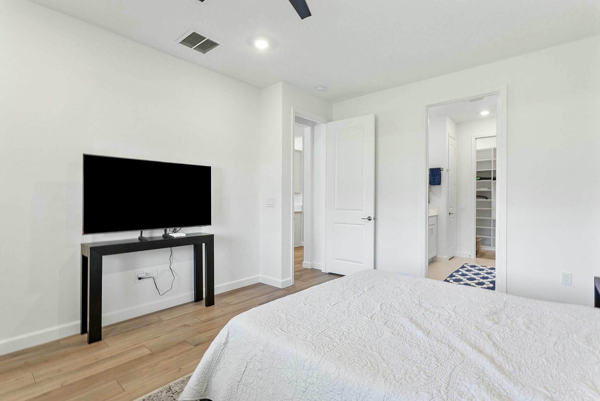 DELRAY TRAILS AT VILLA DE - Residential