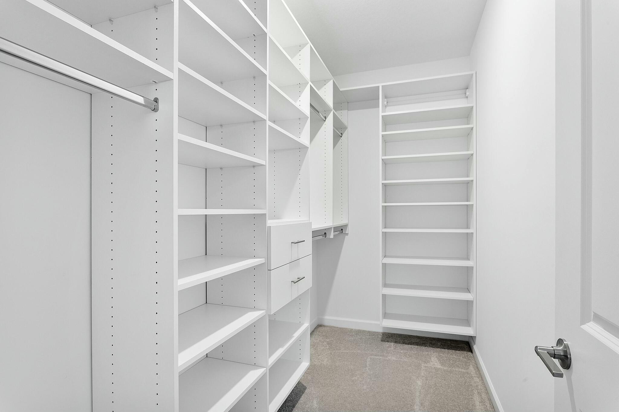 DELRAY TRAILS AT VILLA DE - Residential