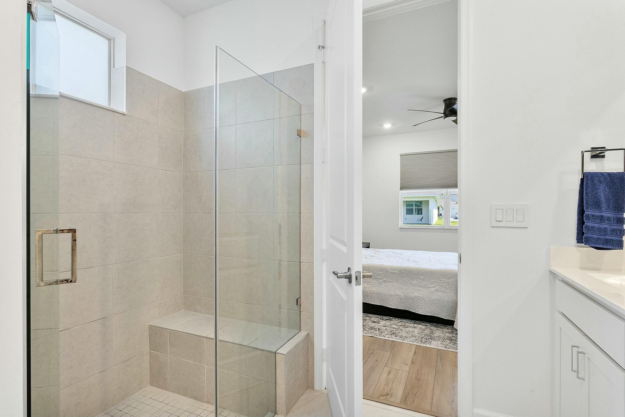 DELRAY TRAILS AT VILLA DE - Residential