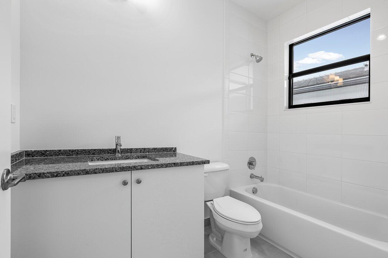 BOCA RATON GOLF COURSE PU - Residential