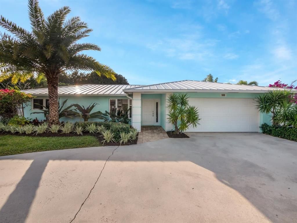 Photo of 500 Sunrise Way, Juno Beach, FL 33408 (MLS # R10777493)