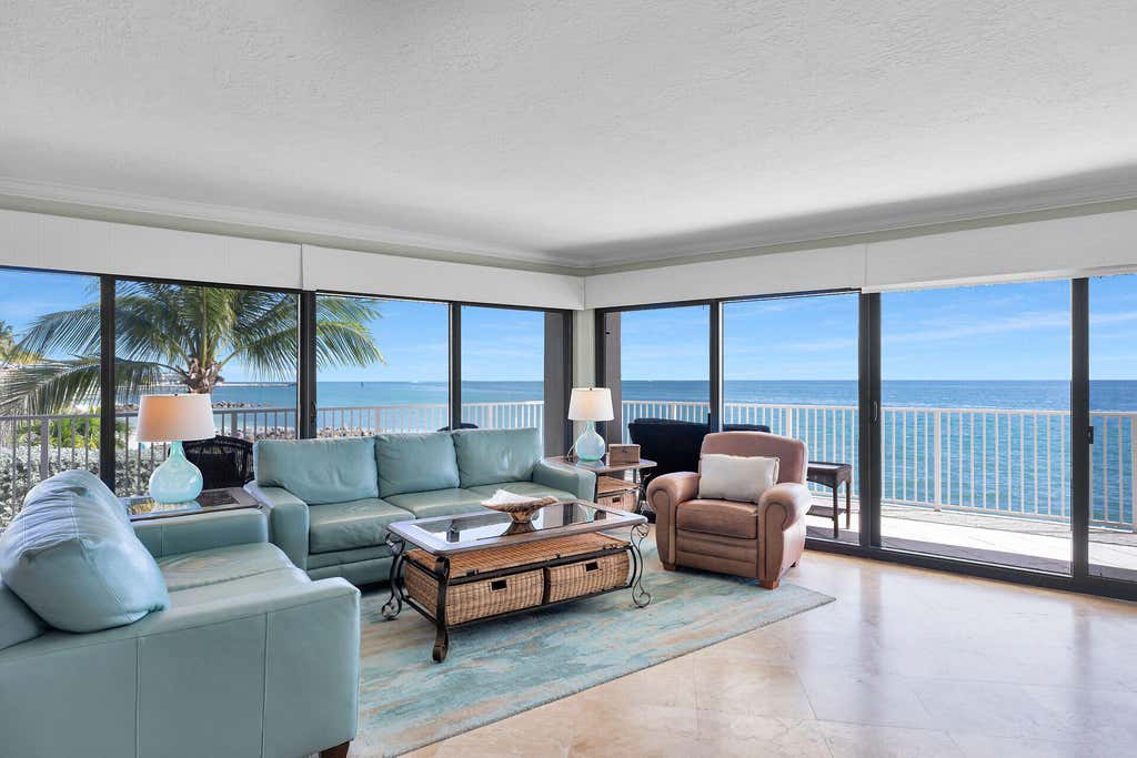 Photo of 1133 W Ocean Drive #17, Key Colony Beach, FL 33050 (MLS # R11156123)