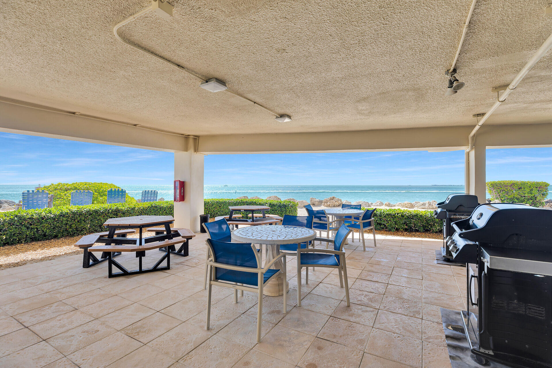 KEY COLONY POINT - Residential