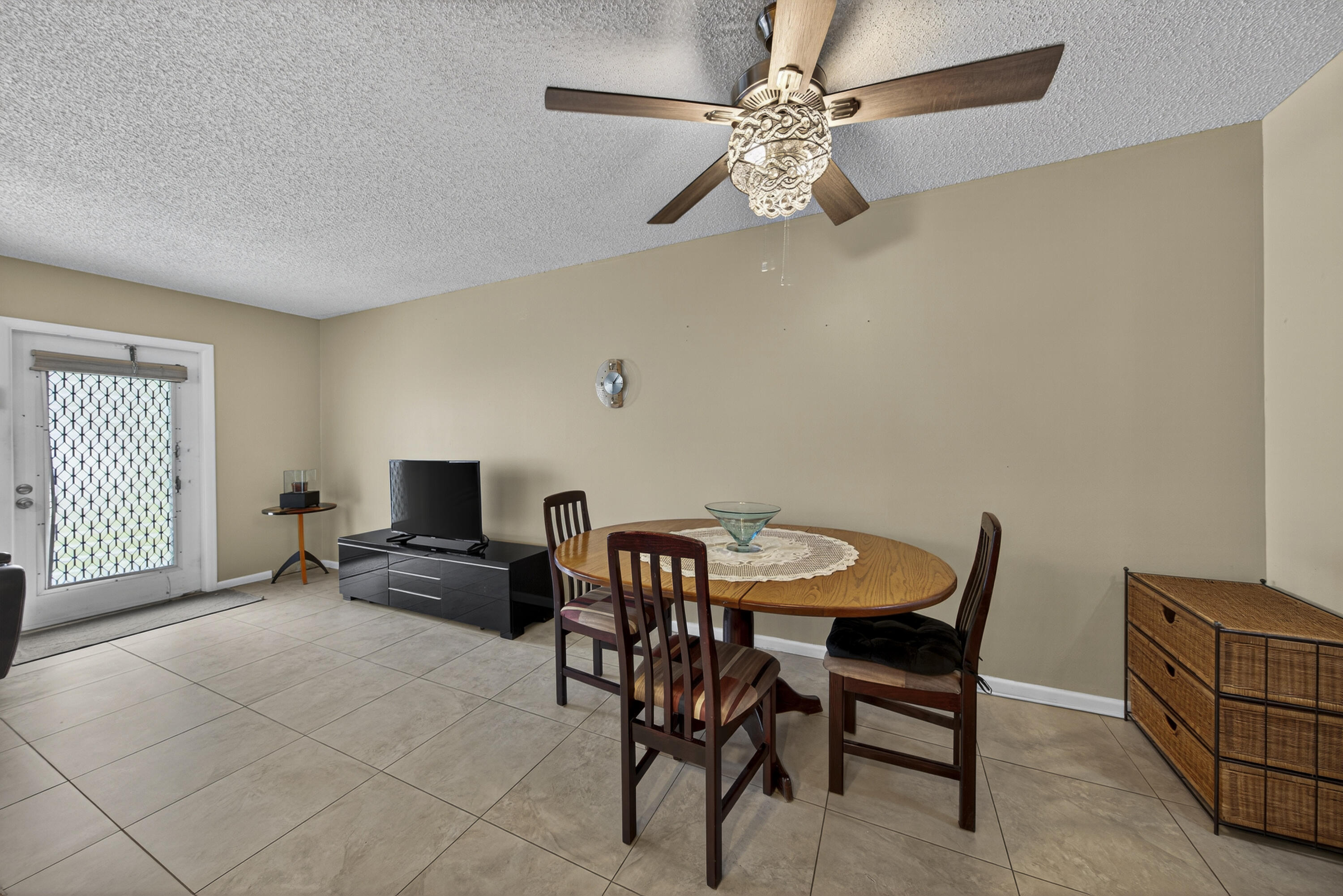 NEWPORT I CONDO - Residential Lease