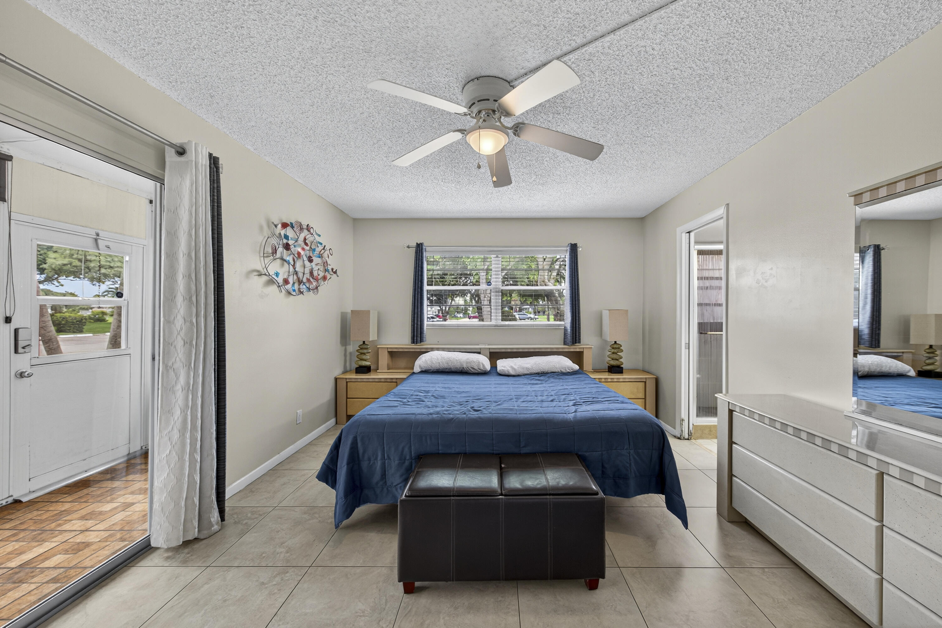NEWPORT I CONDO - Residential Lease