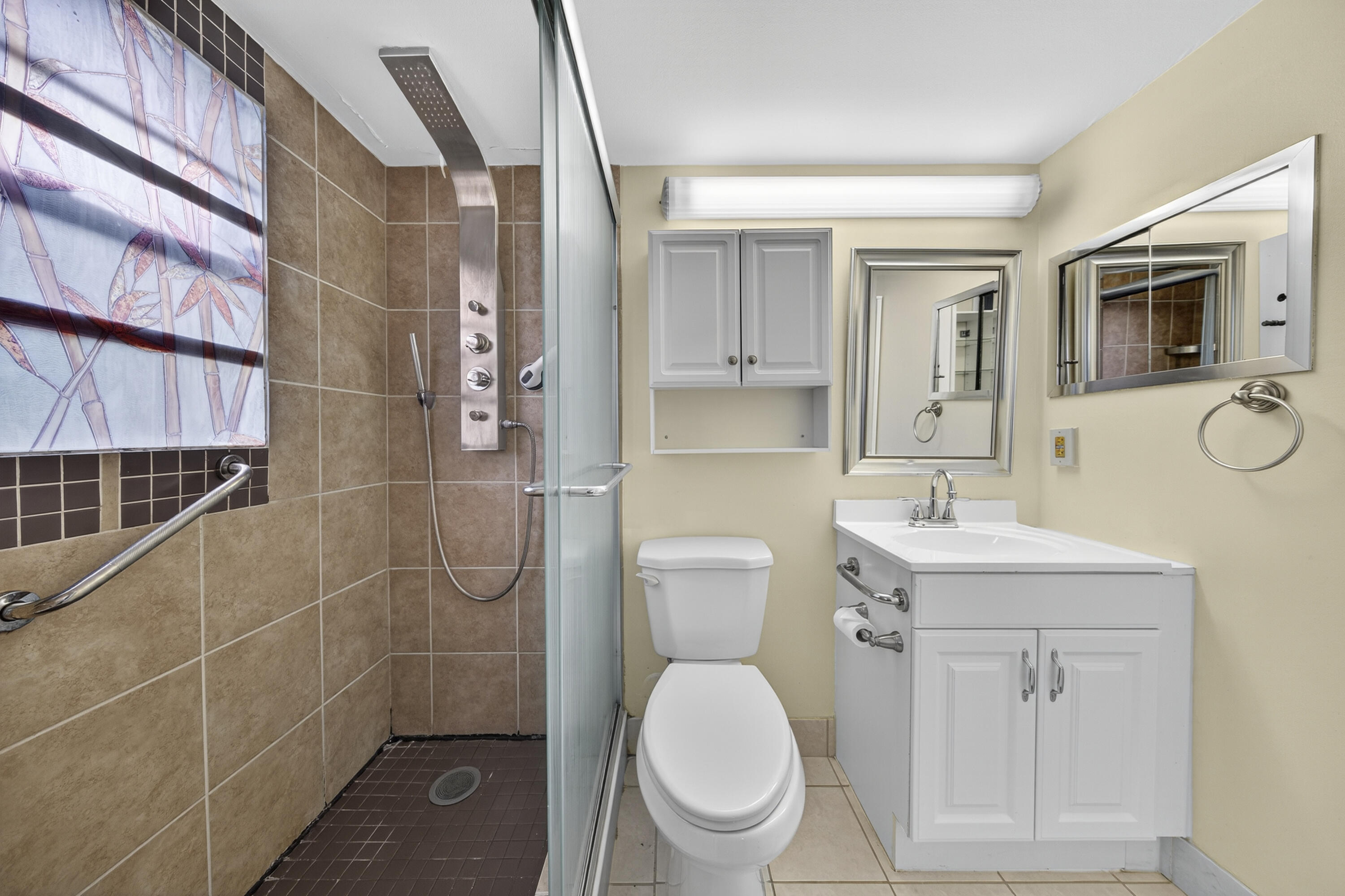 NEWPORT I CONDO - Residential Lease