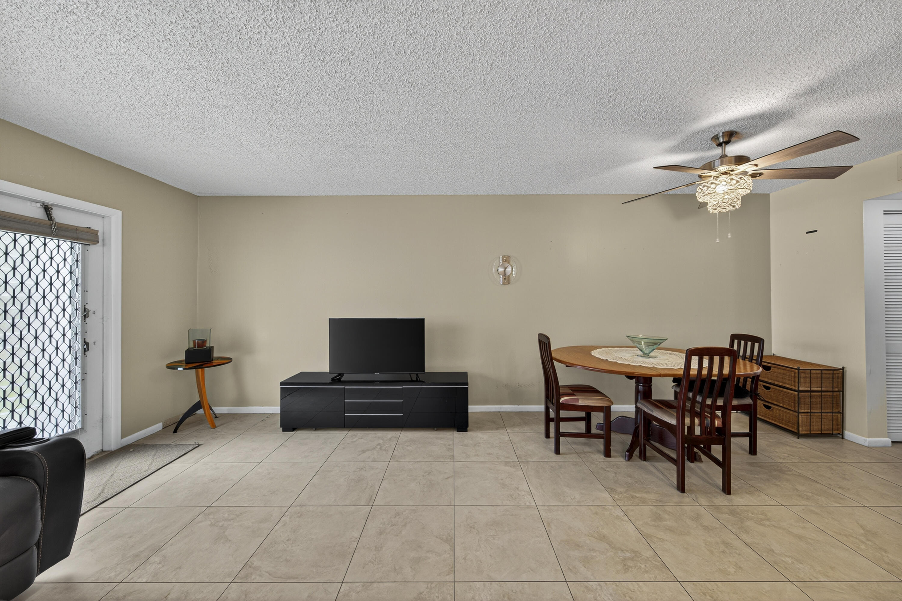 NEWPORT I CONDO - Residential Lease