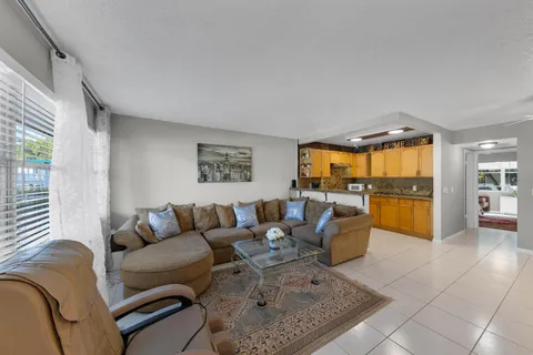 5 Newport A, Deerfield Beach, FL MLS: R11057439