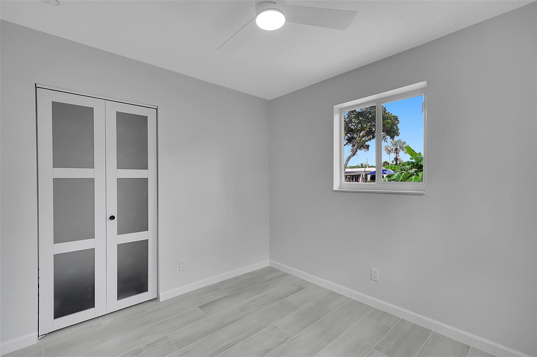 TROPICAL HAVEN - Residential Lease