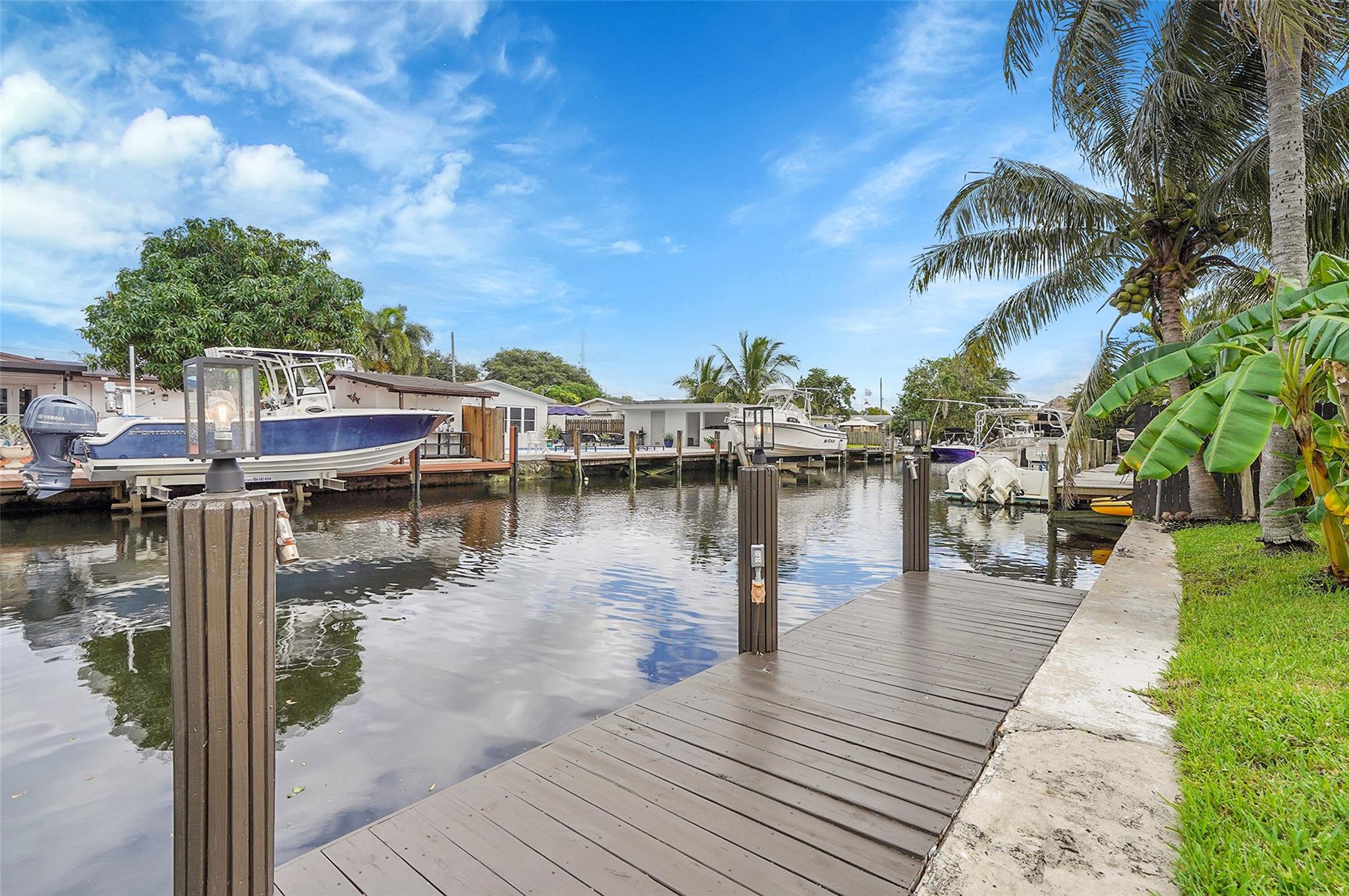 TROPICAL HAVEN - Residential Lease