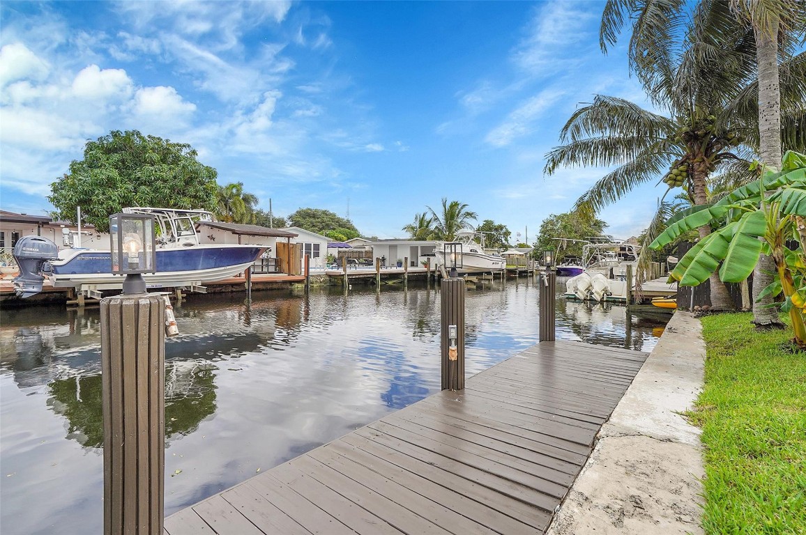 TROPICAL HAVEN - Residential Lease