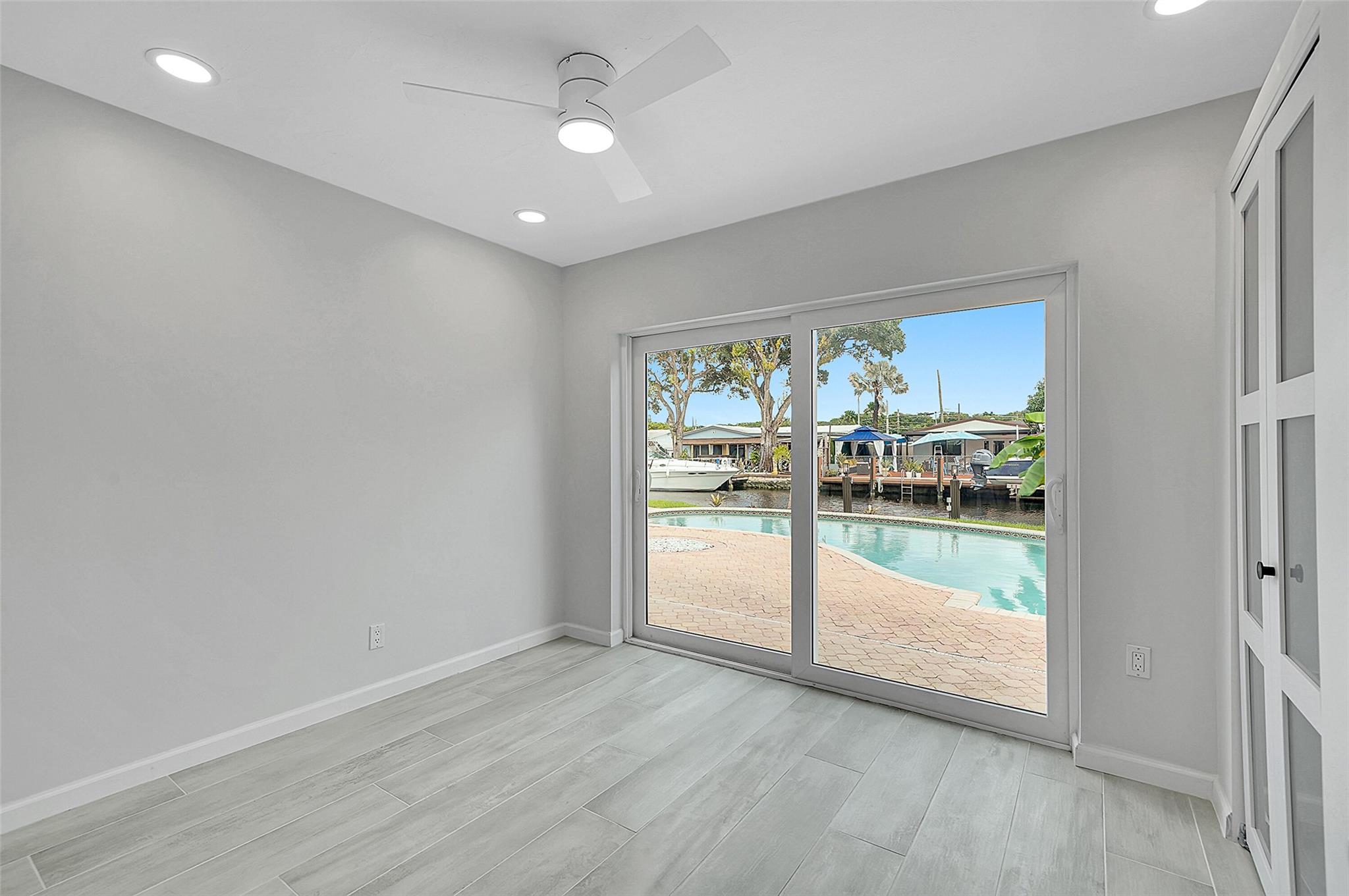 TROPICAL HAVEN - Residential Lease