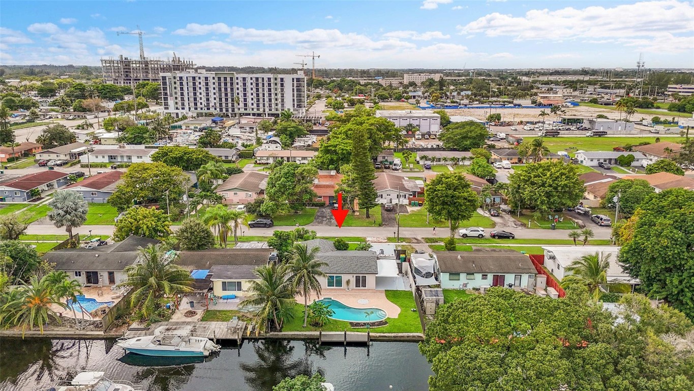 TROPICAL HAVEN - Residential Lease