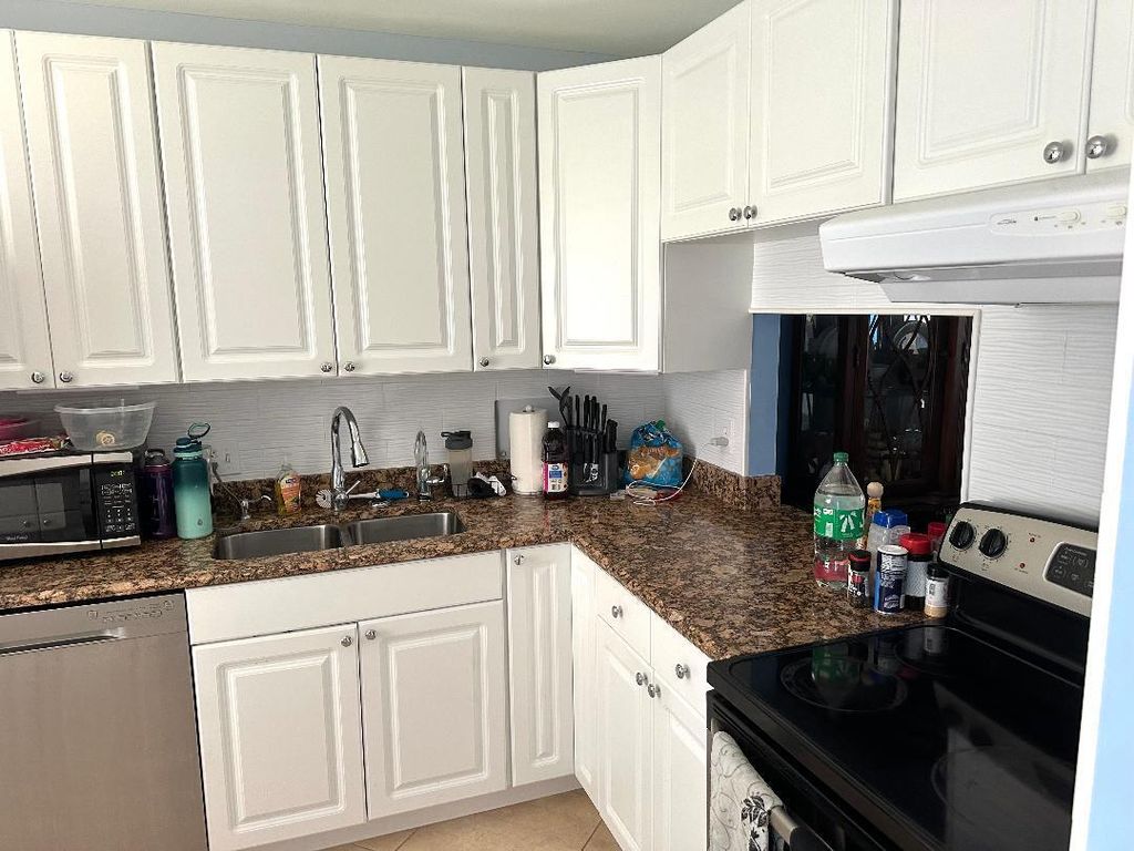 Photo of 234 Lake Meryl Drive, West Palm Beach, FL 33411 (MLS # R11154956)