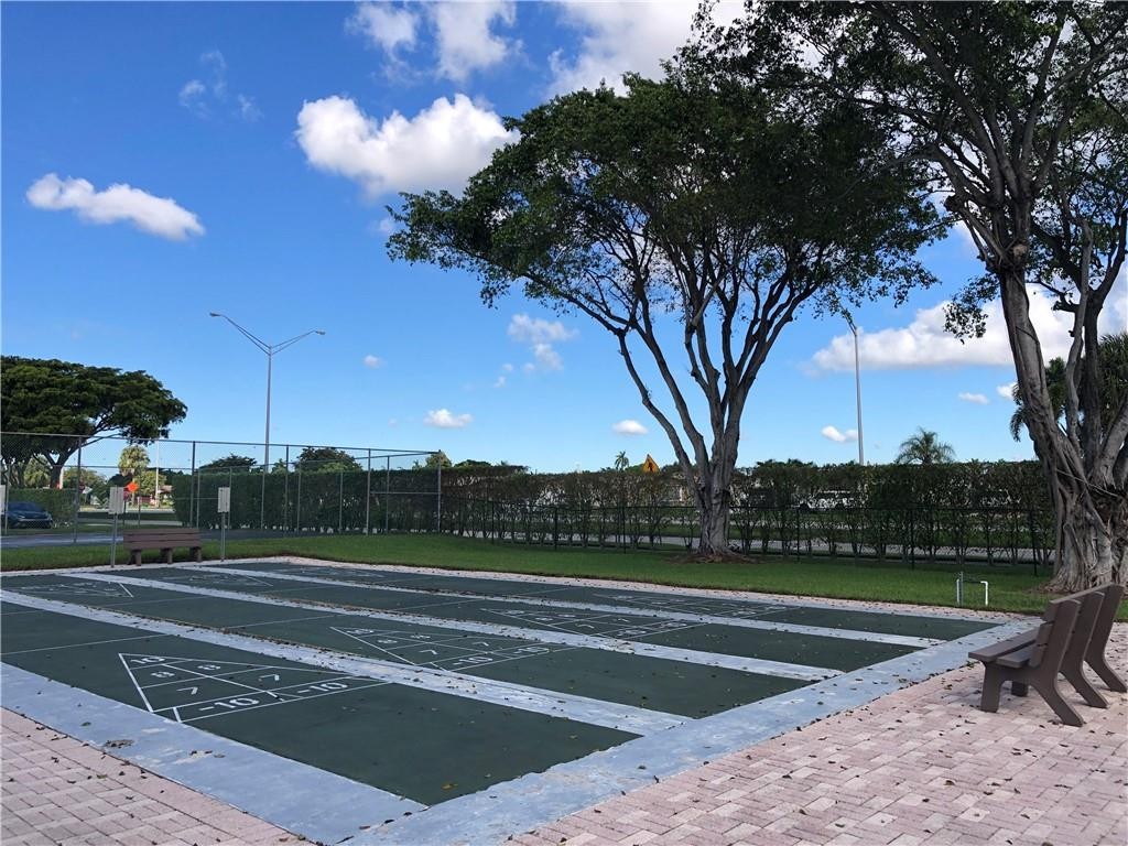 Royal Park Gardens Condo - Residential