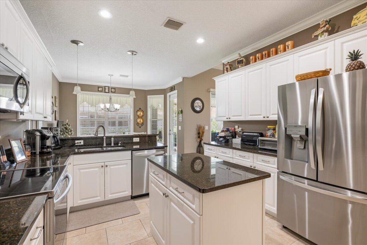 PINE RIDGE CLUB SUBDIVISION - Residential