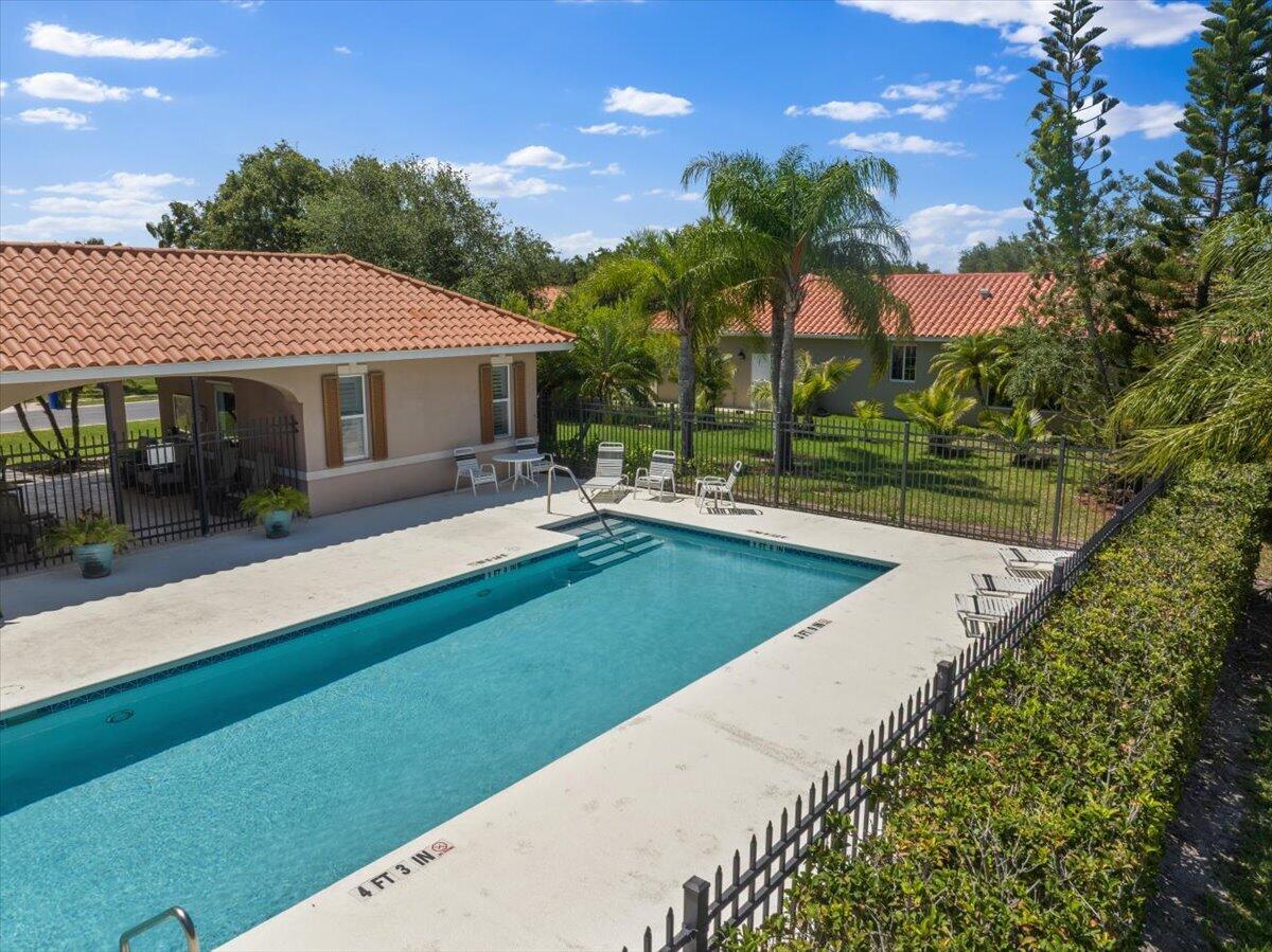 PINE RIDGE CLUB SUBDIVISION - Residential