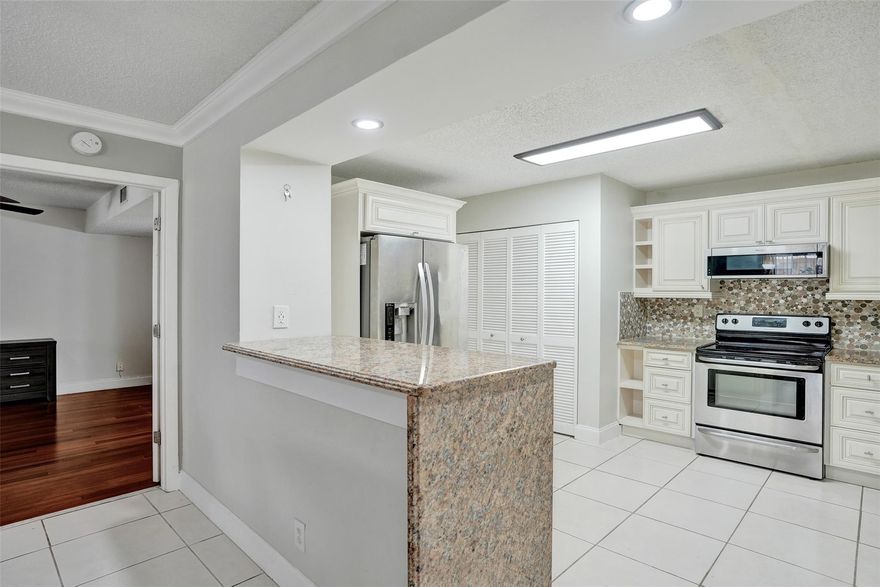 Newly Renovated 3BD/2BA First-Floor Condo in Royal Gardens!
Step into modern comfort with this beautifully updated first-floor condo featuring 3 bedrooms and 2 bathrooms. Enjoy a sleek, carpet-free interior with stylish flooring throughout, a contemporary kitchen with granite countertops, stainless steel appliances, and a tankless water heater. Located in the highly desirable Royal Gardens community, this home is in a top-rated school district and just minutes from the Sawgrass Expressway, premier shopping, dining, and a world-class championship aquatic complex. Ideal for families and active lifestyles, the community offers a peaceful atmosphere, a well-maintained pool, and beautifully landscaped grounds.