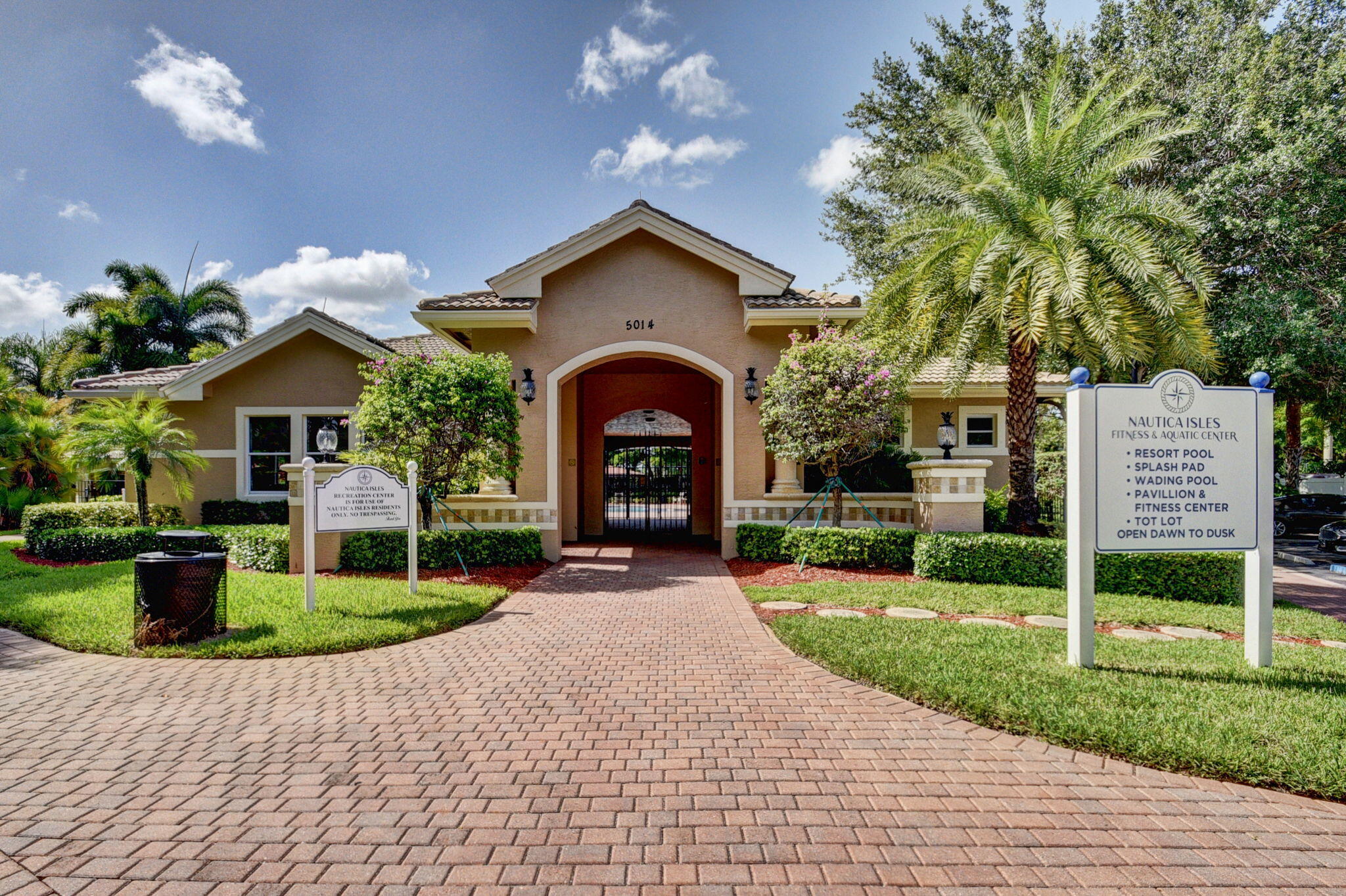 NAUTICA ISLES 4 - Residential Lease