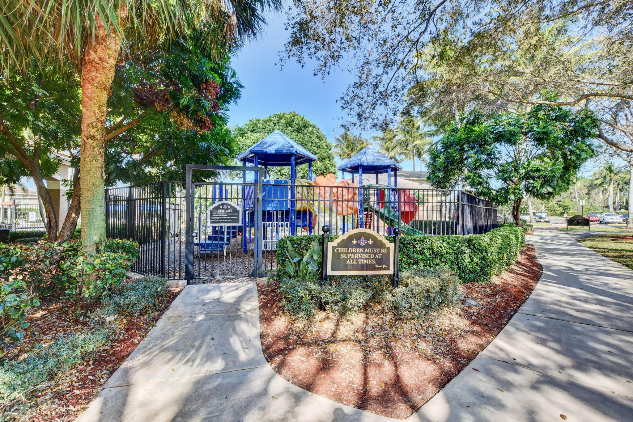 NAUTICA ISLES 4 - Residential Lease