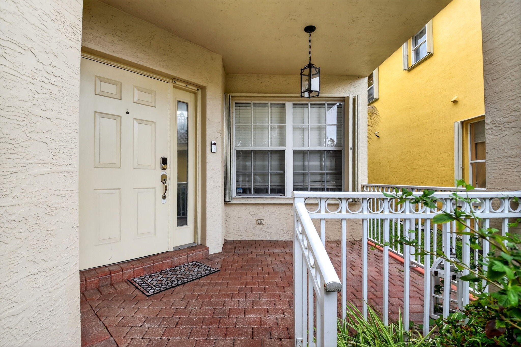 NAUTICA ISLES 4 - Residential Lease