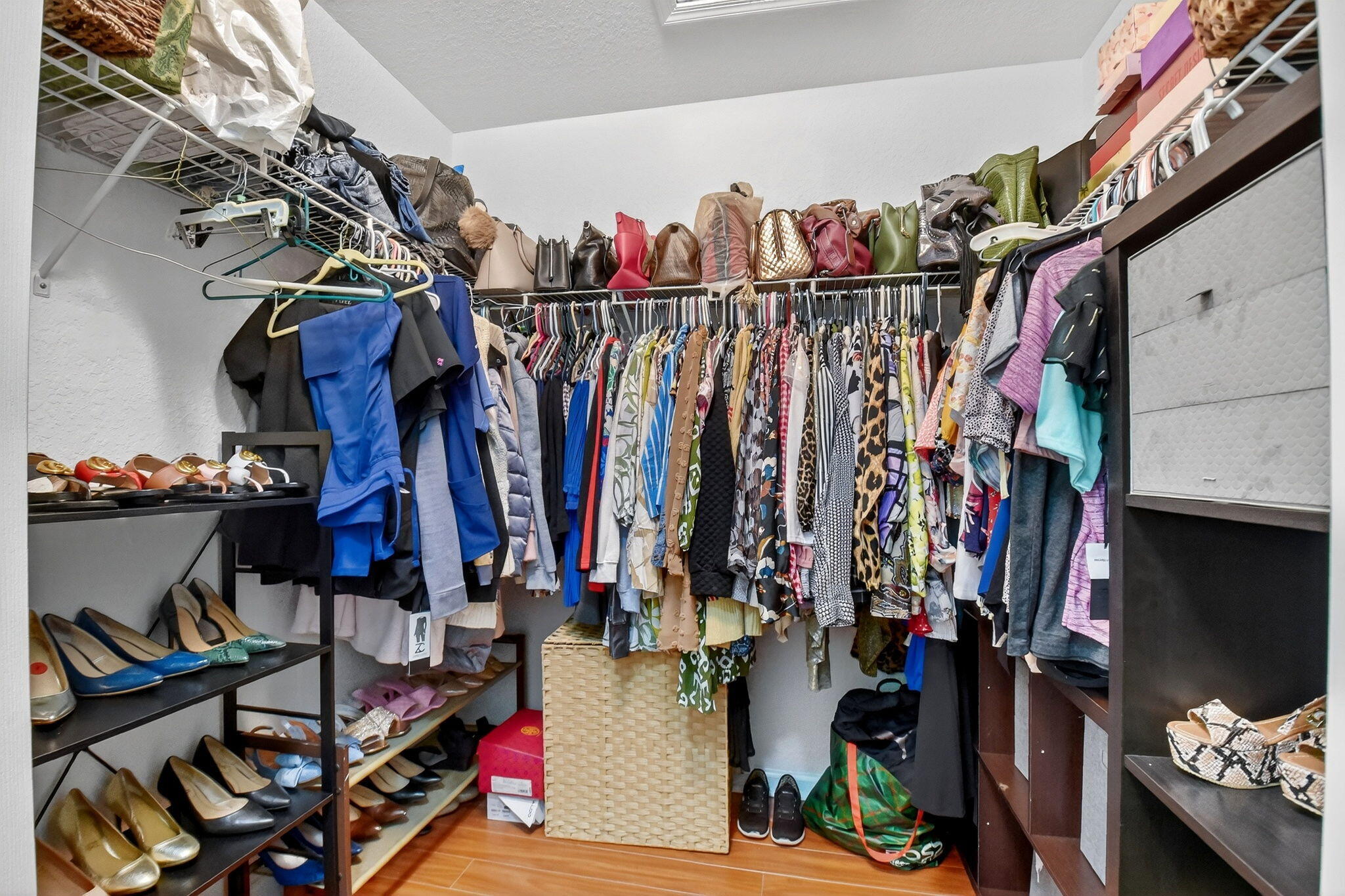 NAUTICA ISLES 4 - Residential Lease