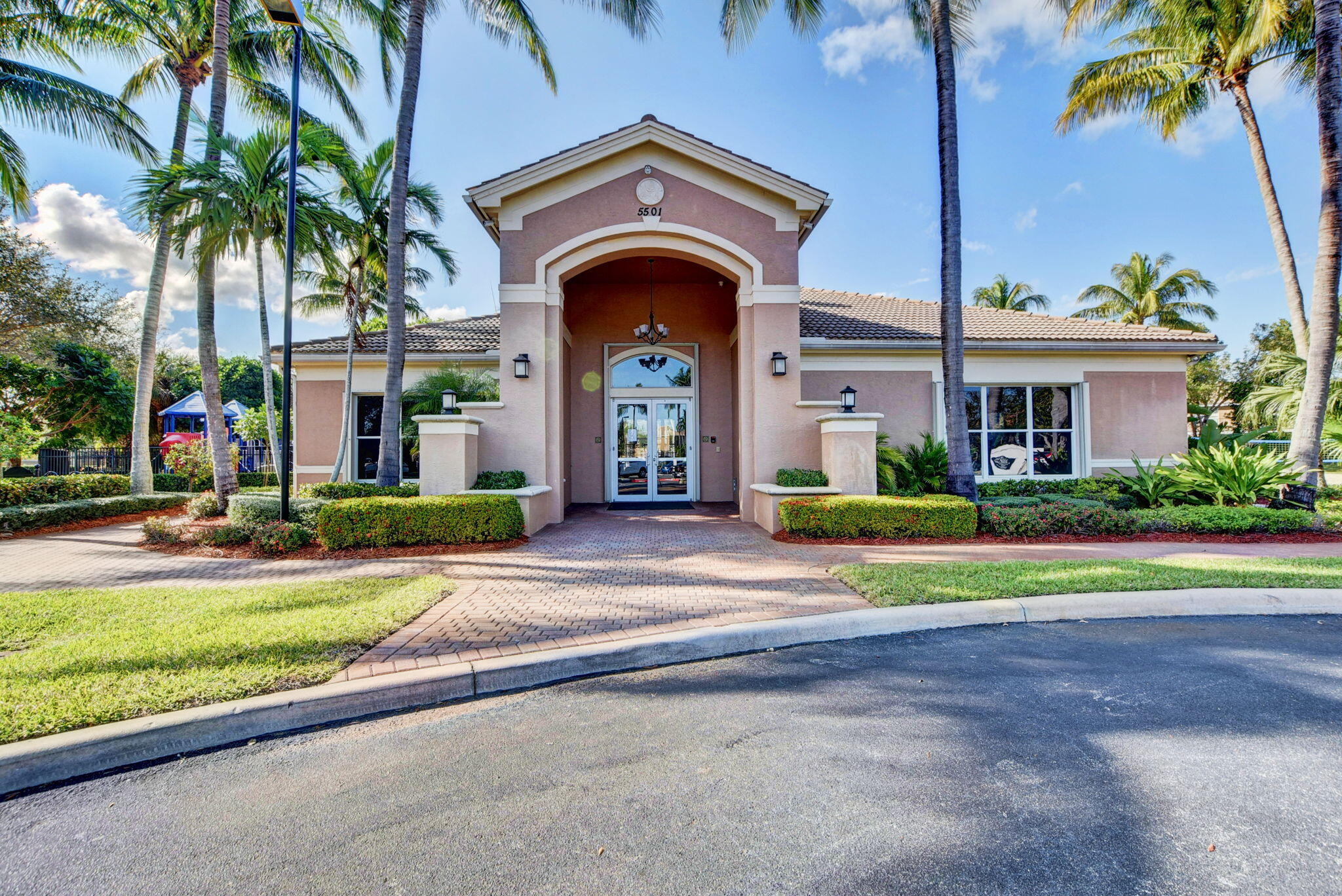 NAUTICA ISLES 4 - Residential Lease