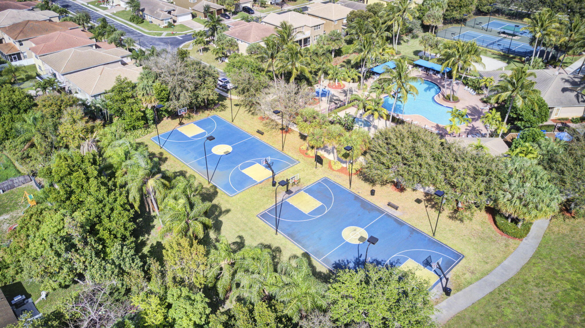 NAUTICA ISLES 4 - Residential Lease