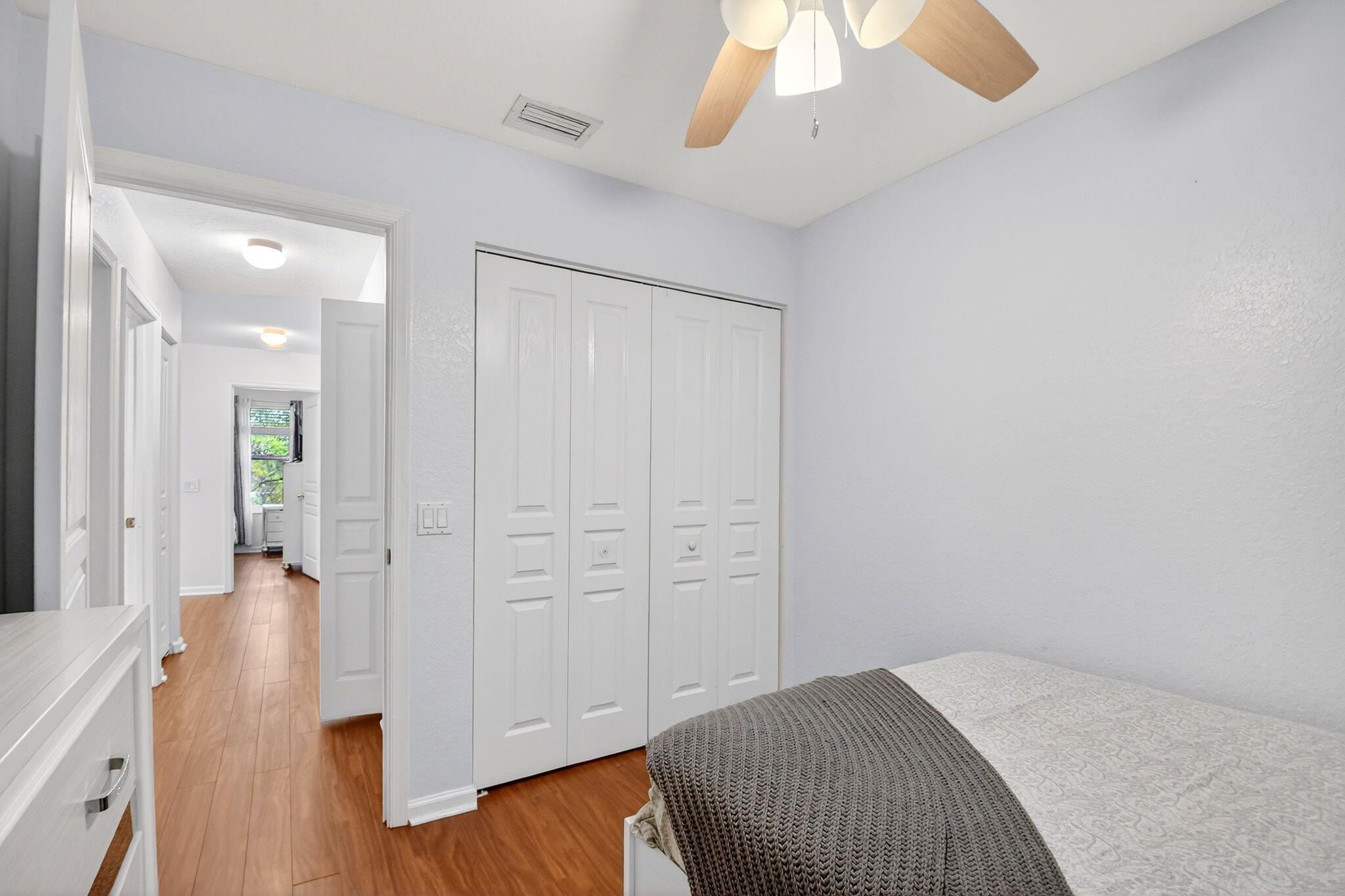 NAUTICA ISLES 4 - Residential Lease