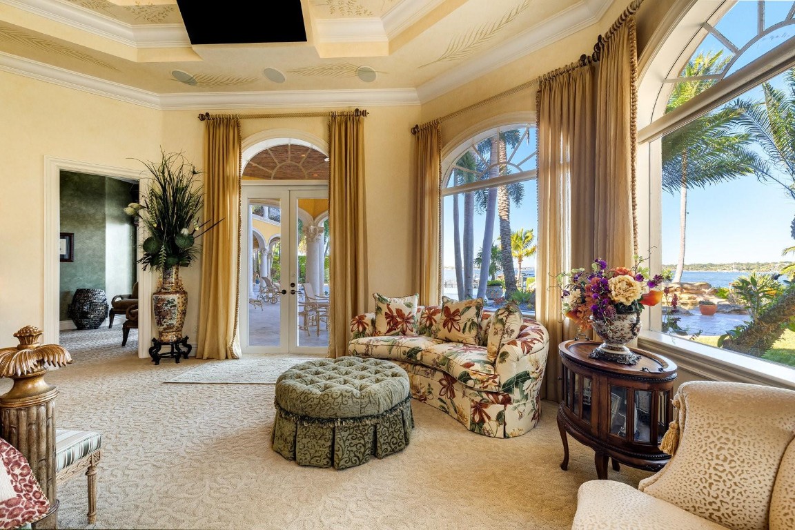 Willoughby Point - Residential