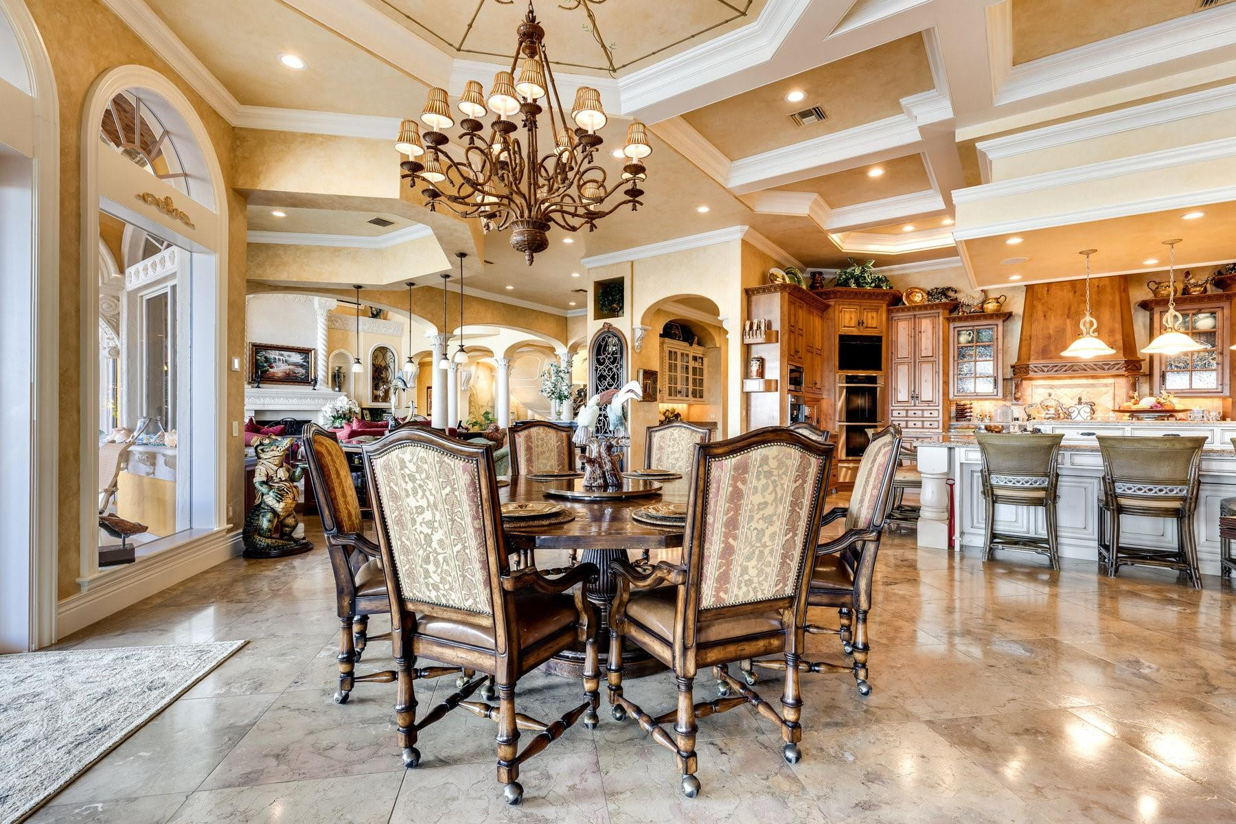 Willoughby Point - Residential