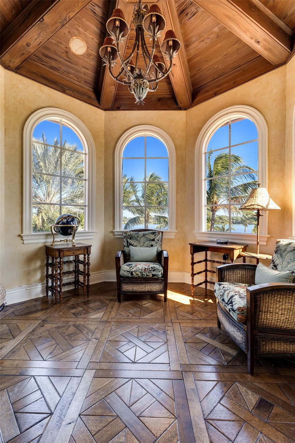 Willoughby Point - Residential