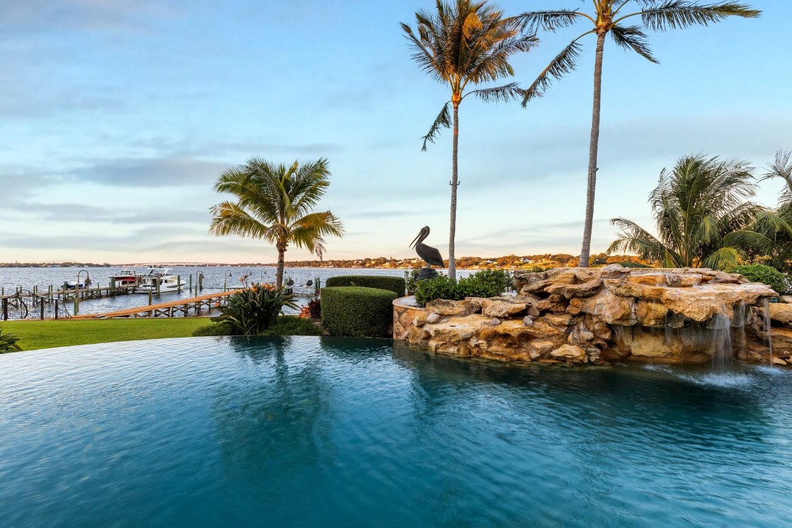 Willoughby Point - Residential