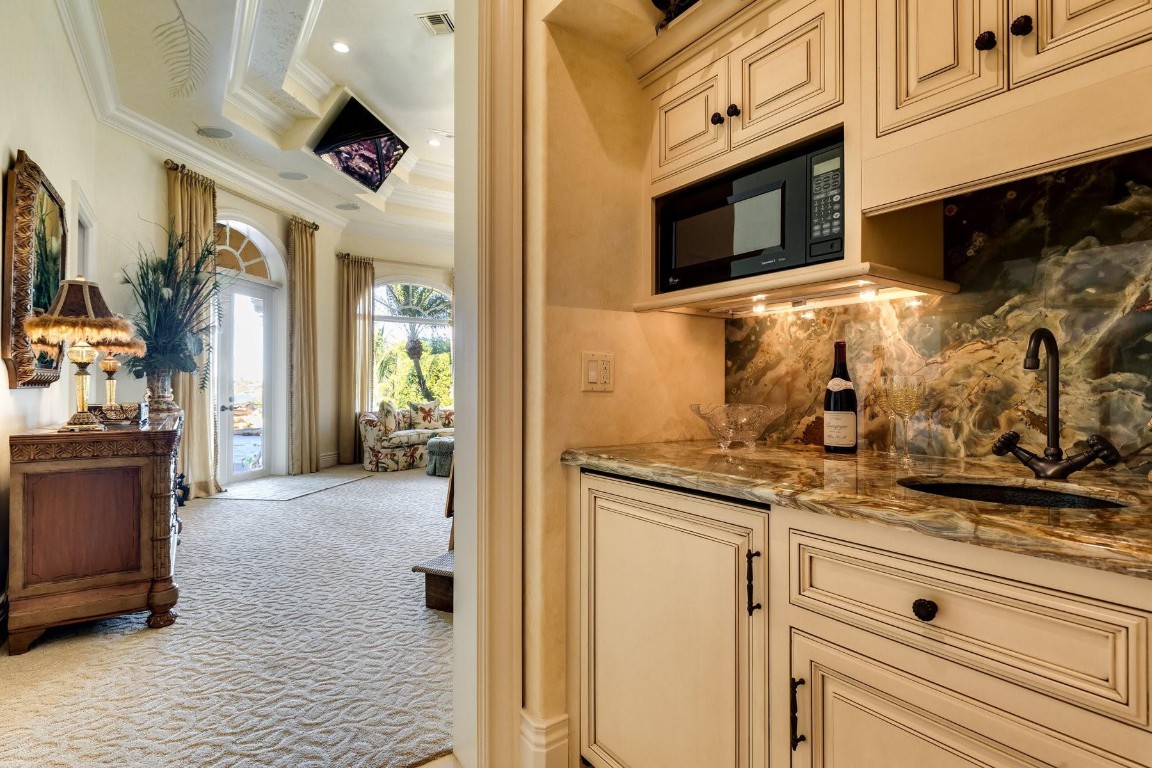 Willoughby Point - Residential