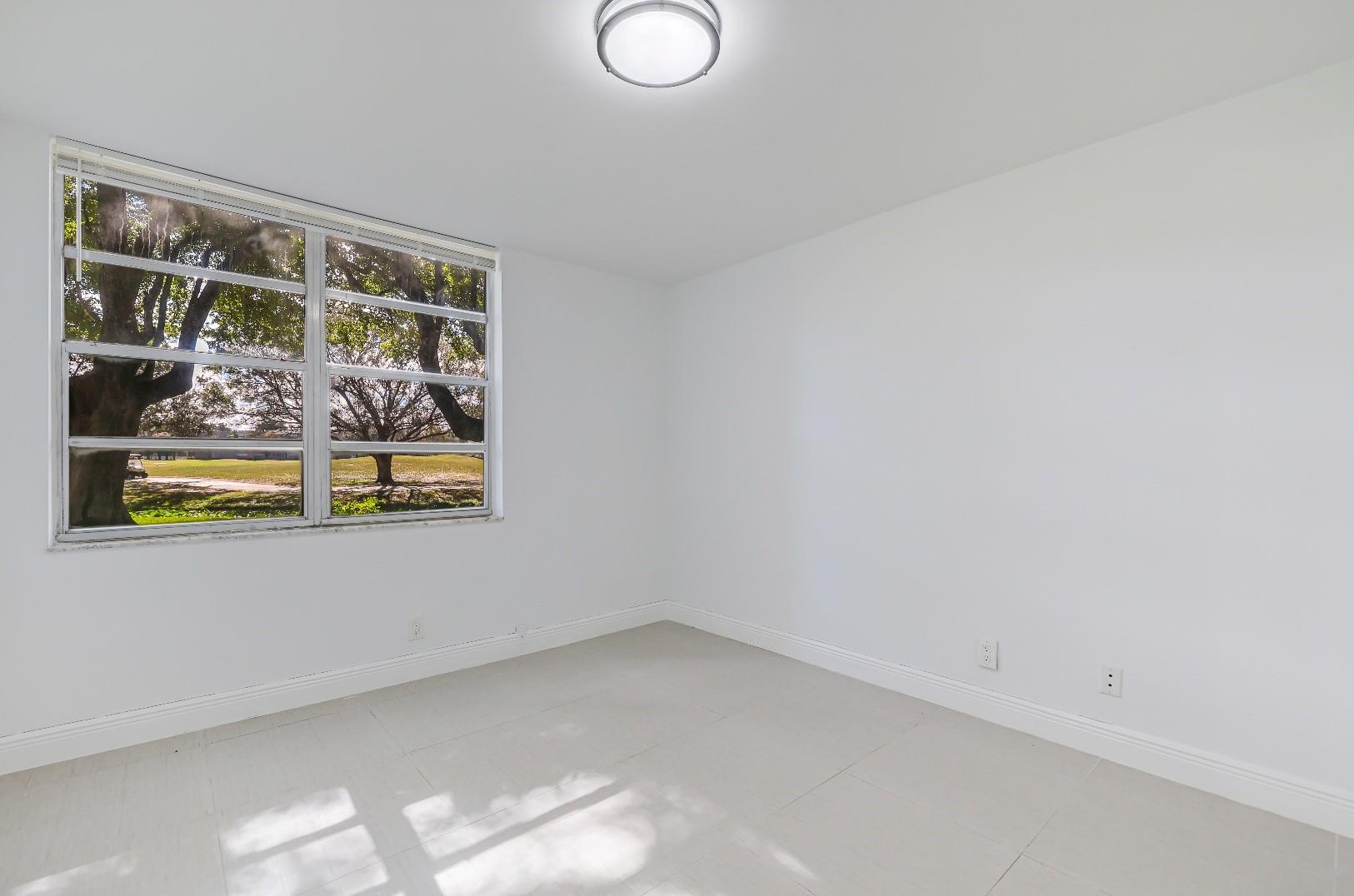 ORCHID TREET 1 OF PINE IS - Residential