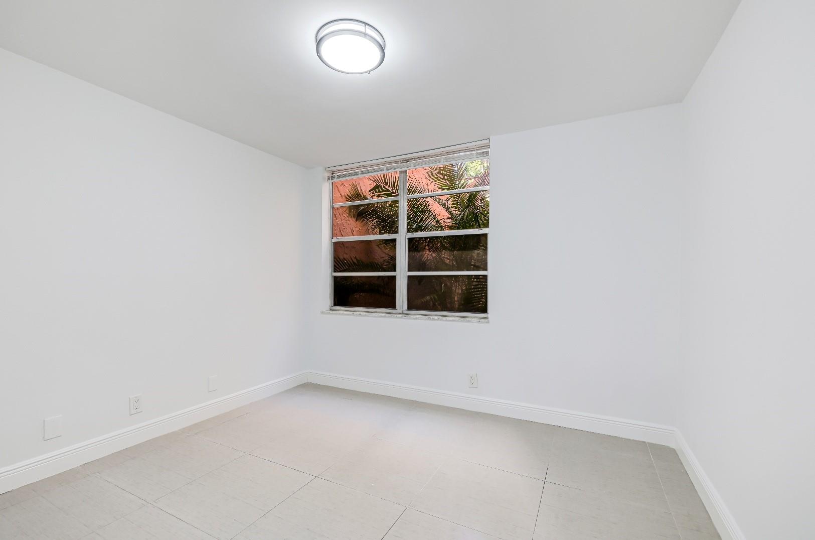 ORCHID TREET 1 OF PINE IS - Residential