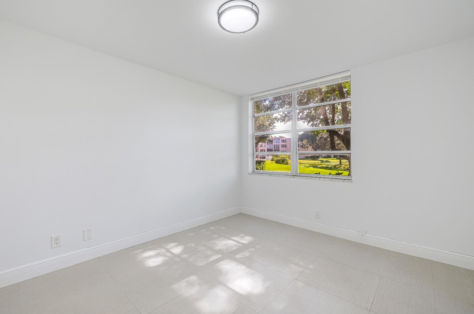 ORCHID TREET 1 OF PINE IS - Residential