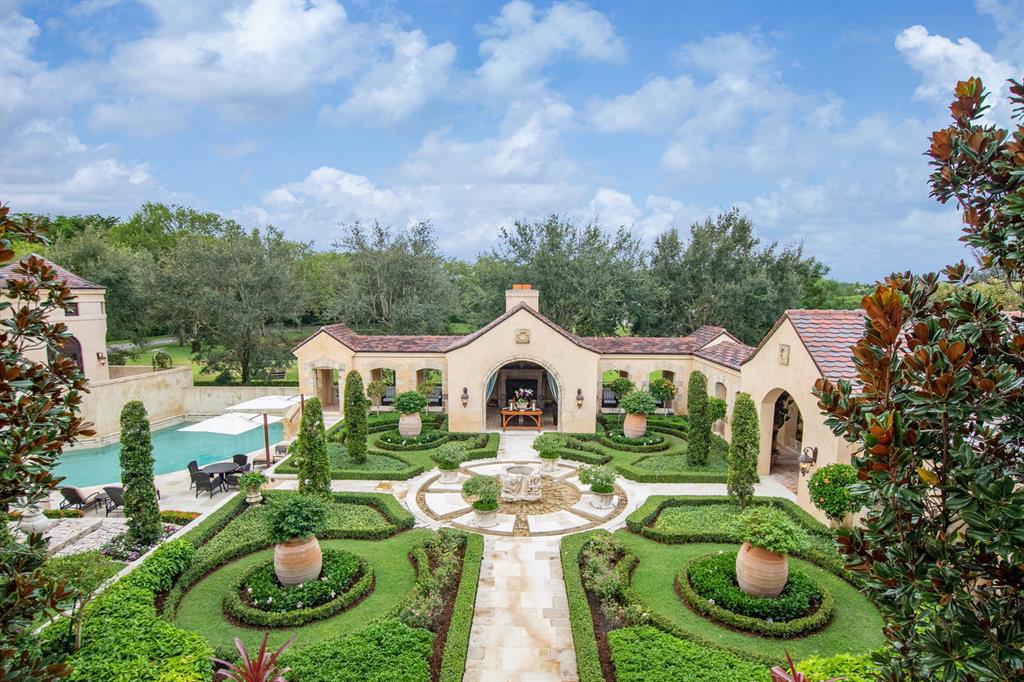 BRIDLE PATH OF P B POLO & COUNTRY CLUB - Residential