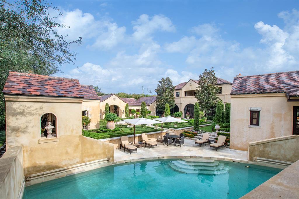 BRIDLE PATH OF P B POLO & COUNTRY CLUB - Residential