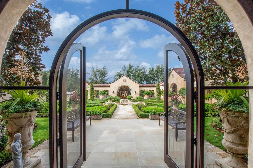 BRIDLE PATH OF P B POLO & COUNTRY CLUB - Residential