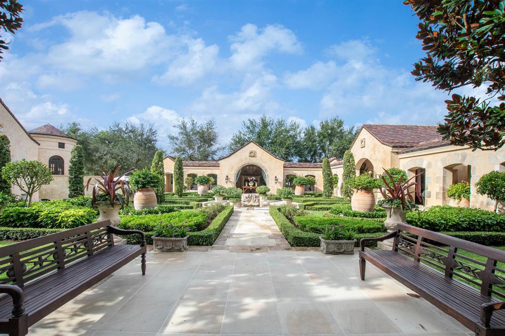 BRIDLE PATH OF P B POLO & COUNTRY CLUB - Residential