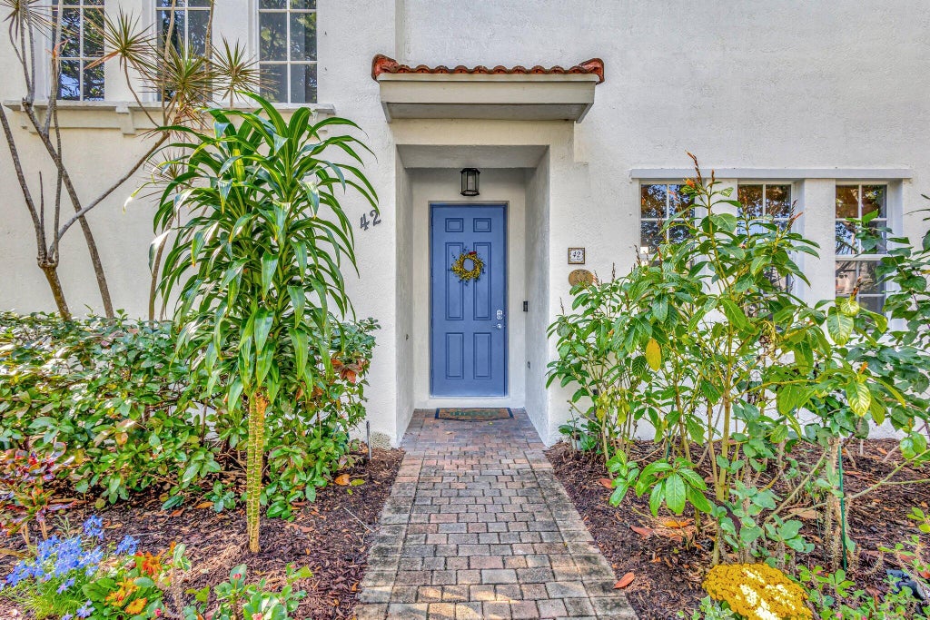 Photo of 42 Stoney Drive, Palm Beach Gardens, FL 33410 (MLS # R11077522)