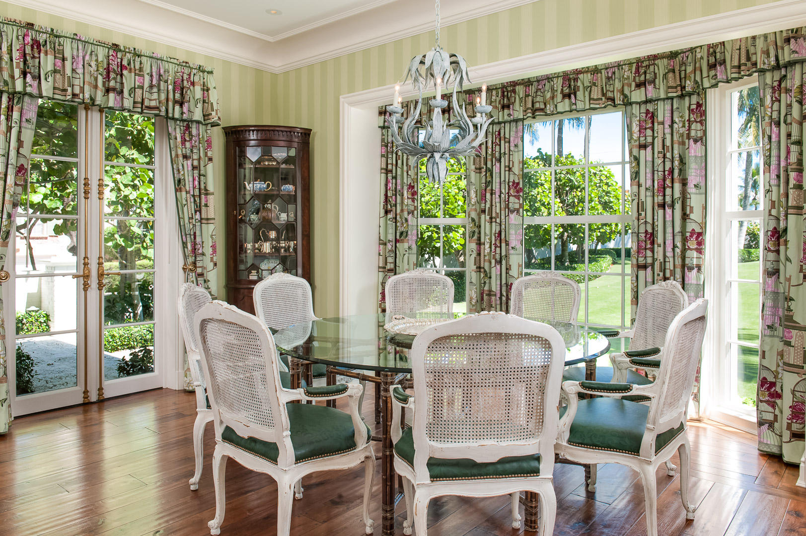 EL ENCANTO 2 - Residential