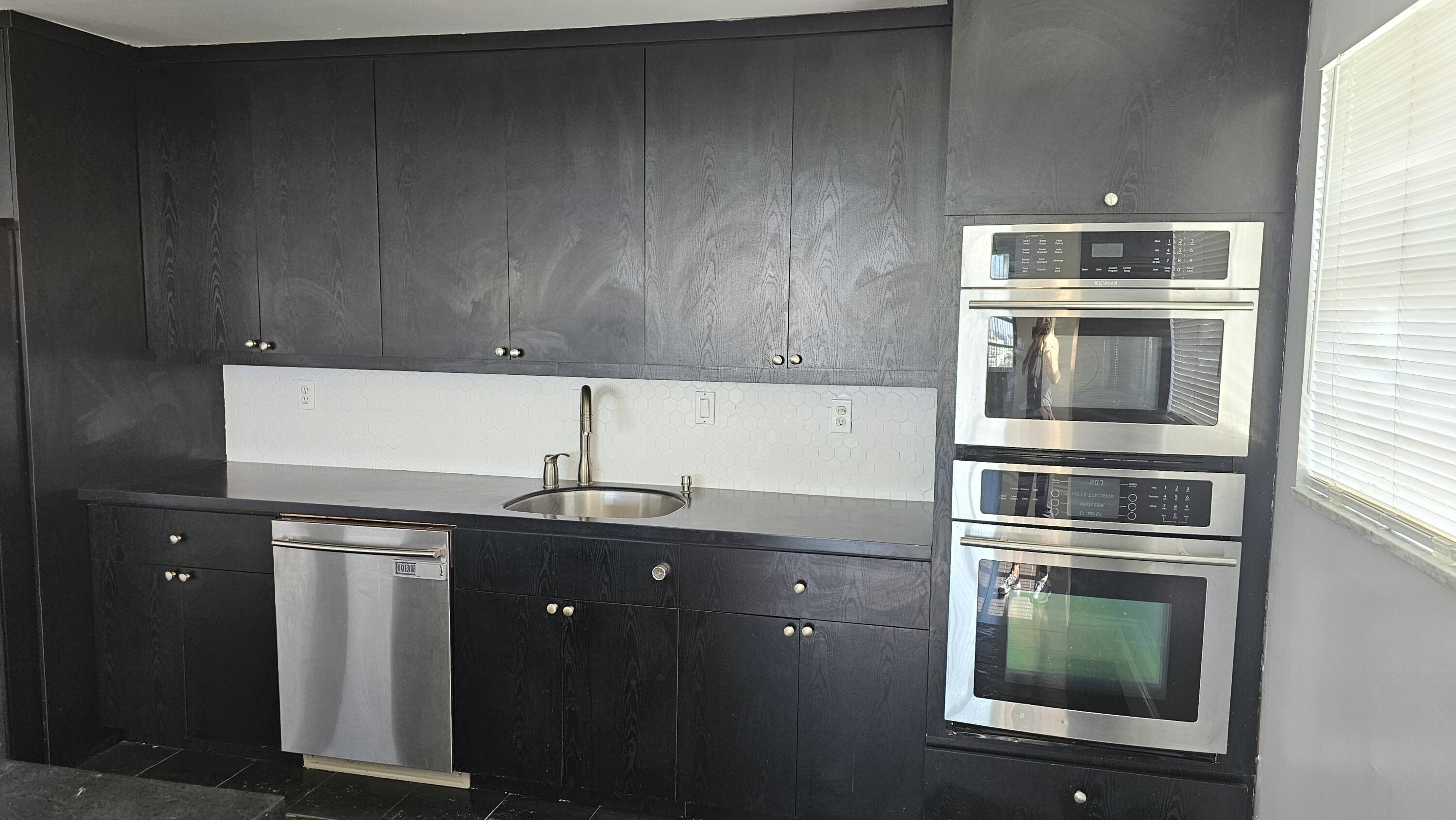 COMMODORE PLAZA CONDO - Residential Lease