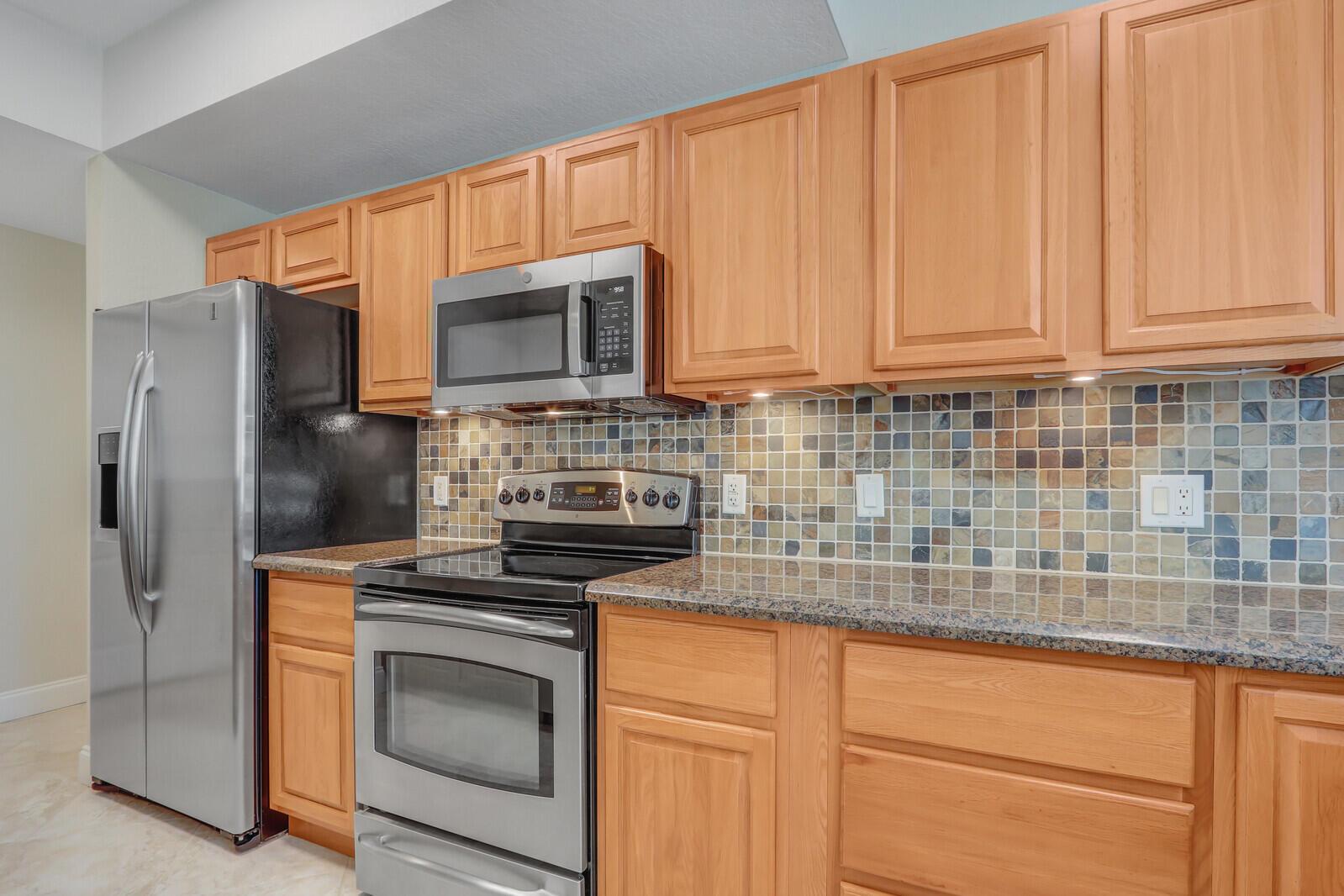 RESIDENCES AT LEGACY PLAC - Residential Lease