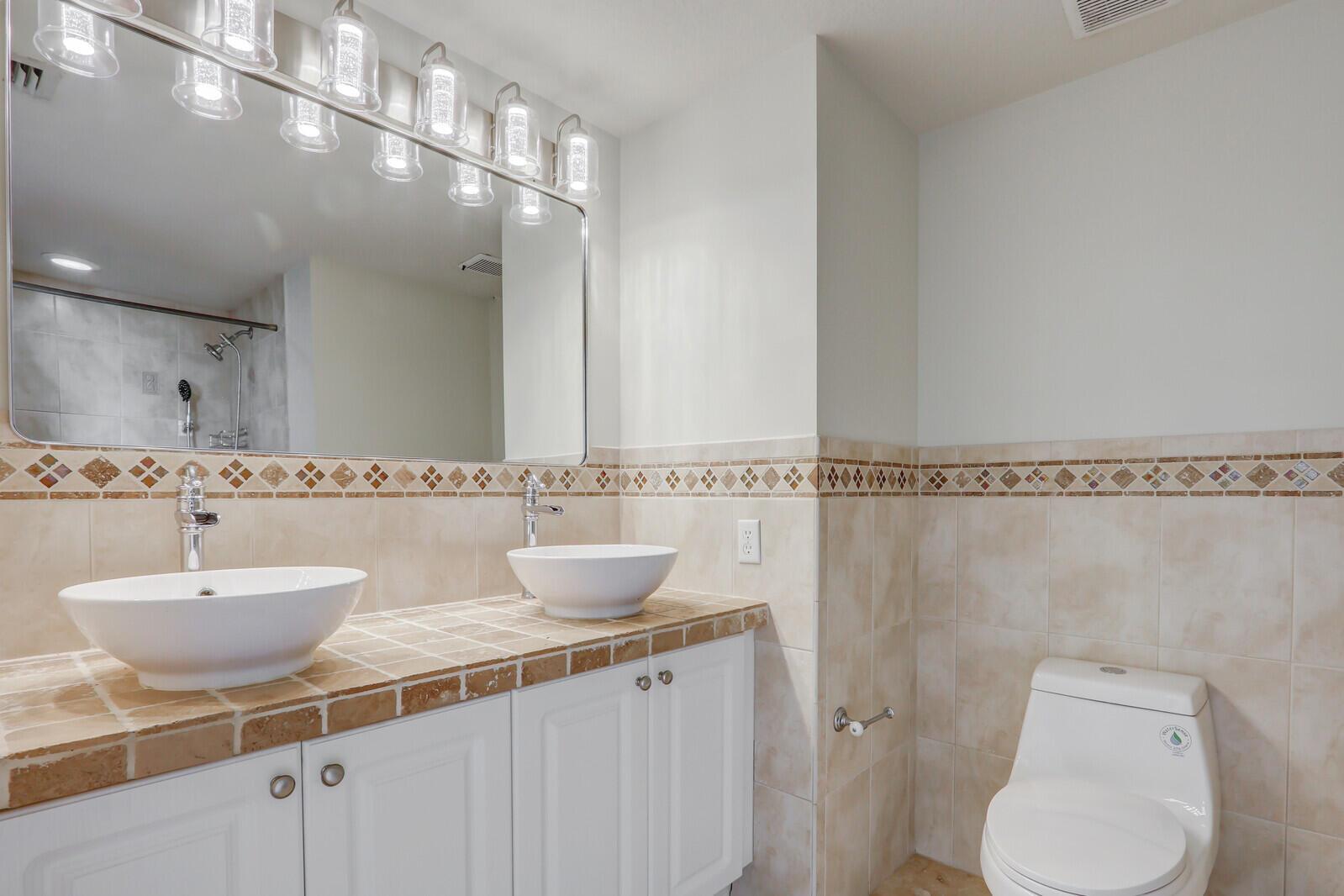 RESIDENCES AT LEGACY PLAC - Residential Lease
