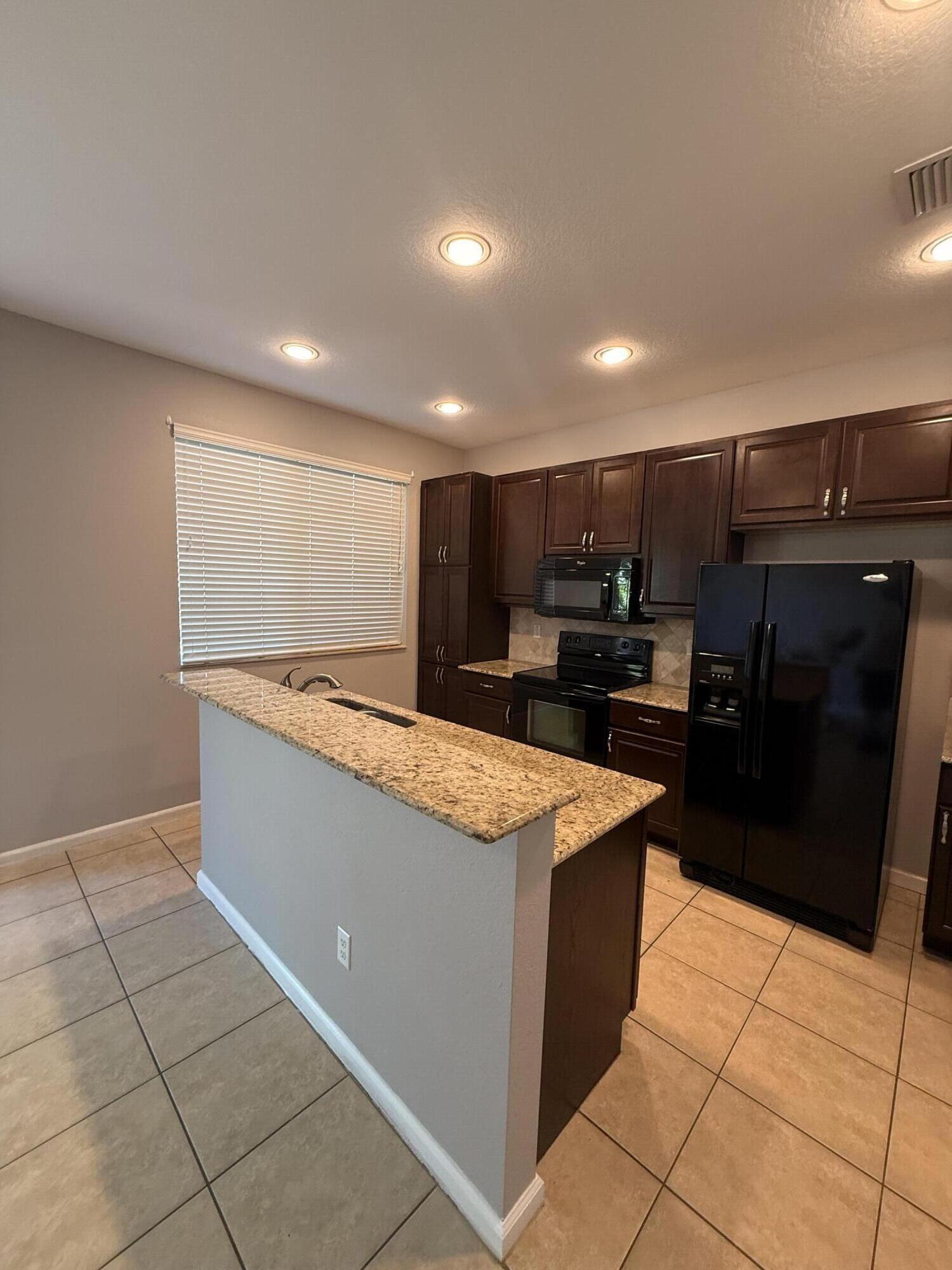 BRIELLA 4 CONDO - Residential Lease